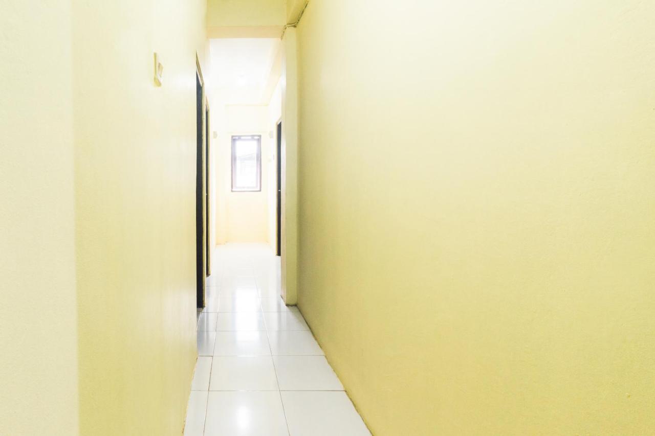 Oyo 2165 Alyah Guest House Syariah Ambon Dış mekan fotoğraf